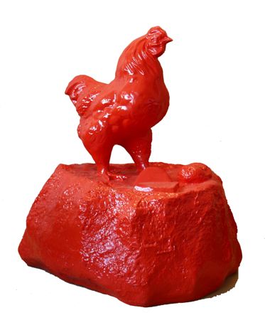 William Sweetlove – Cloned red chicken on a rock, 2005 – Resina