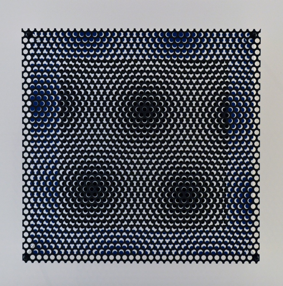 Antonio Asis – Vibration Carré Noir et Bleu, 2012 – wood, steel and serigraph