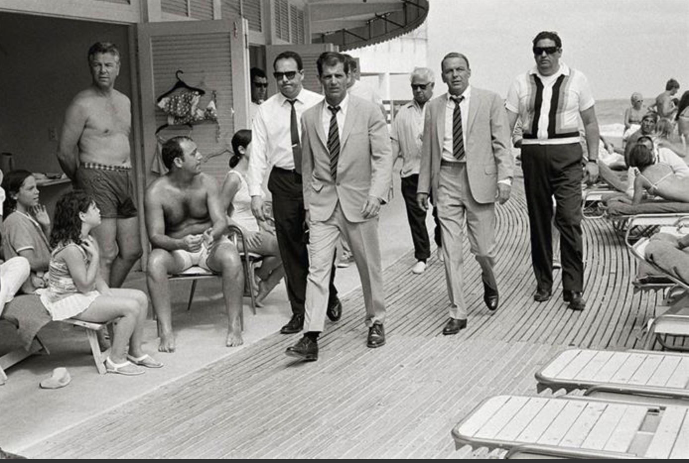 Terry O'Neill – Frank Sinatra On the Board walk, 1968 – Foto