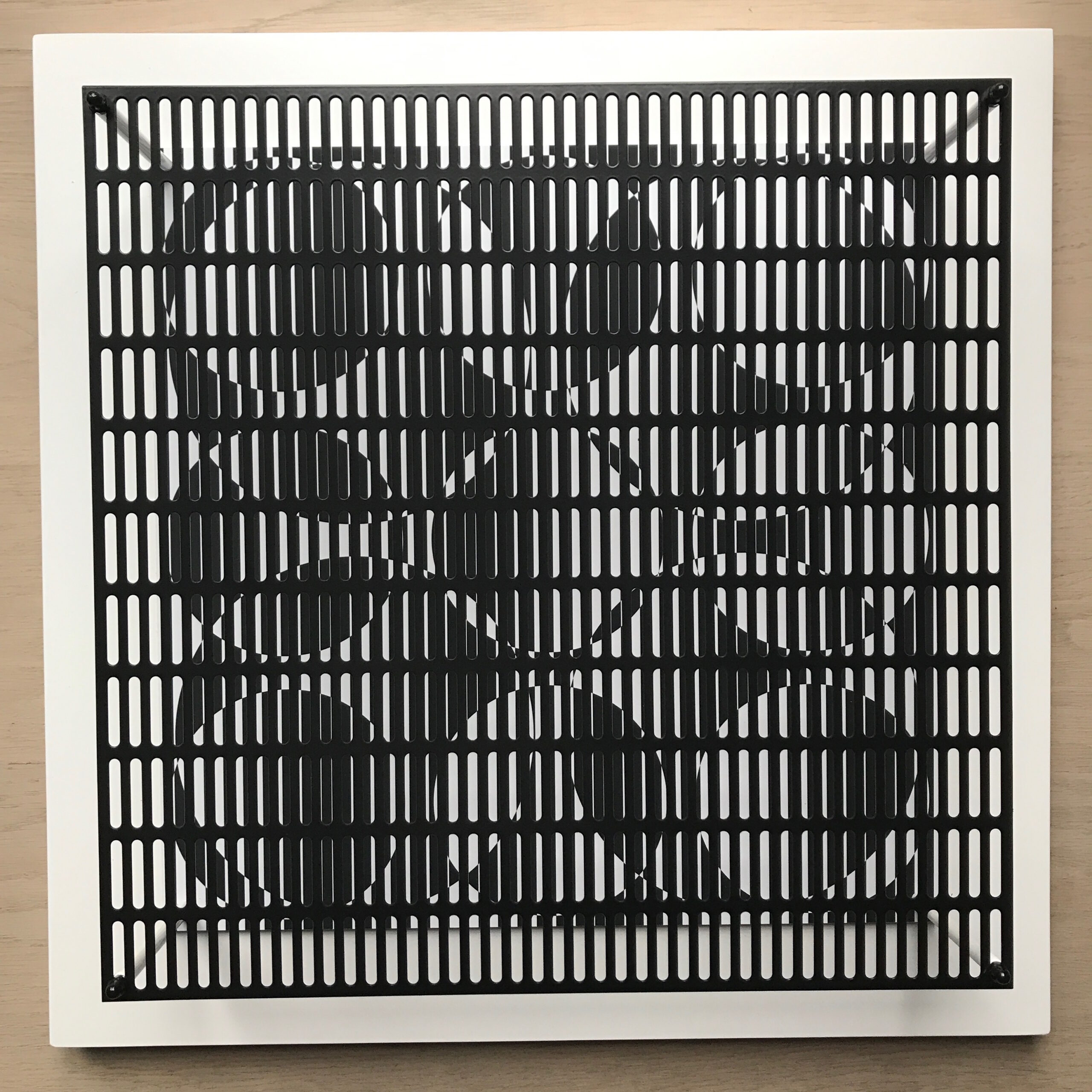 Antonio Asis – Vibration 9 petits et 4 grands cercles, 2010 – Mixed Media