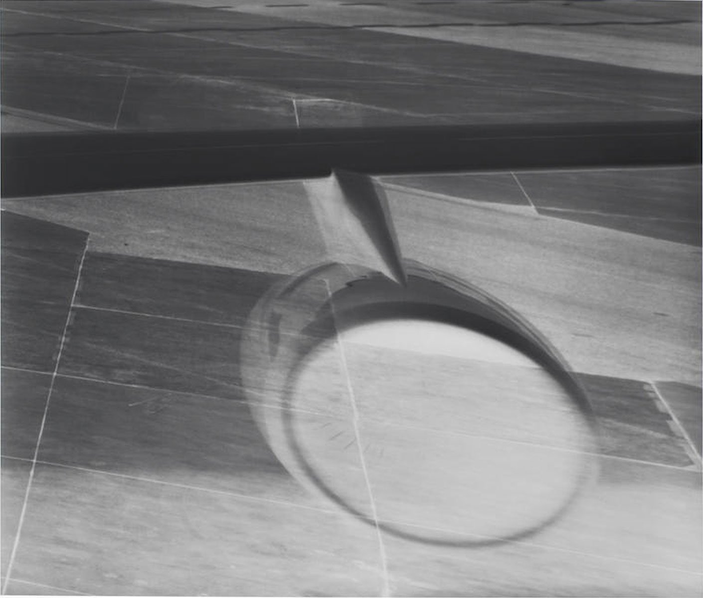 Vera Lutter – Engine Frankfurt Airport, 2001 – Gelatine Silver Print