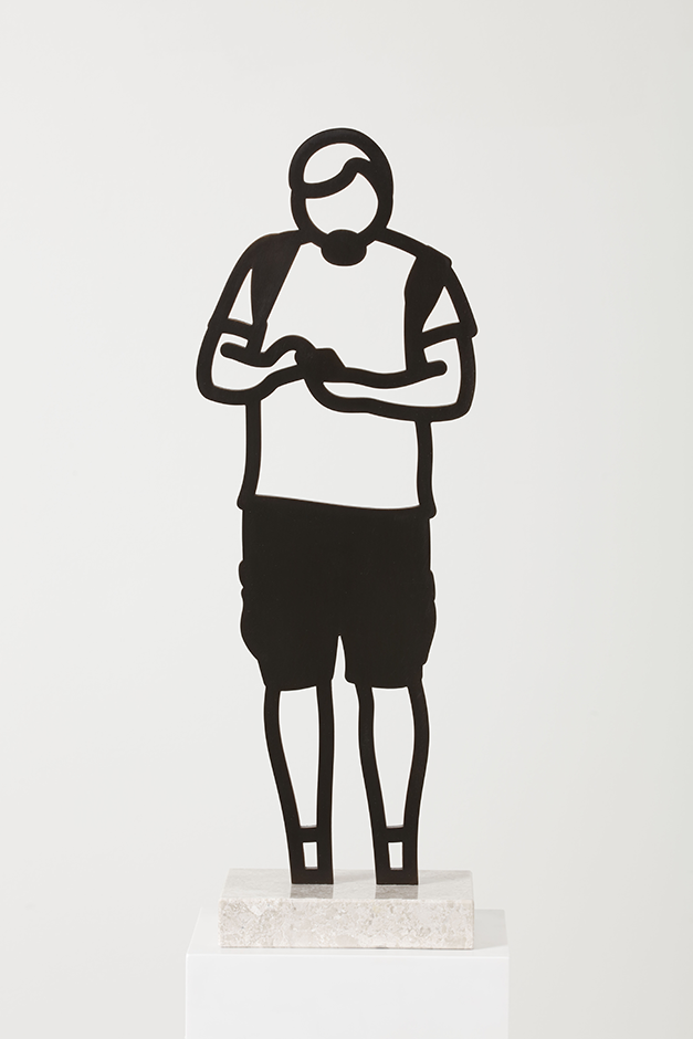 Julian Opie – Cargo shorts: Boston Statuette, 2020 – Bronze