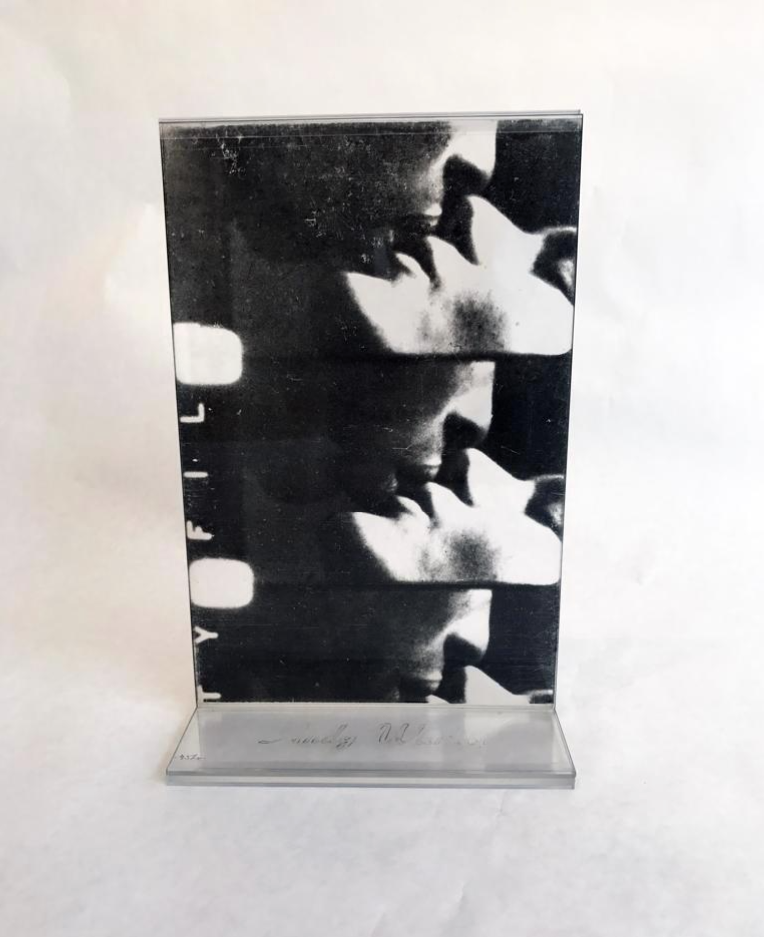 Andy Warhol – The Kiss, II.8, 1966 – Mixed Media