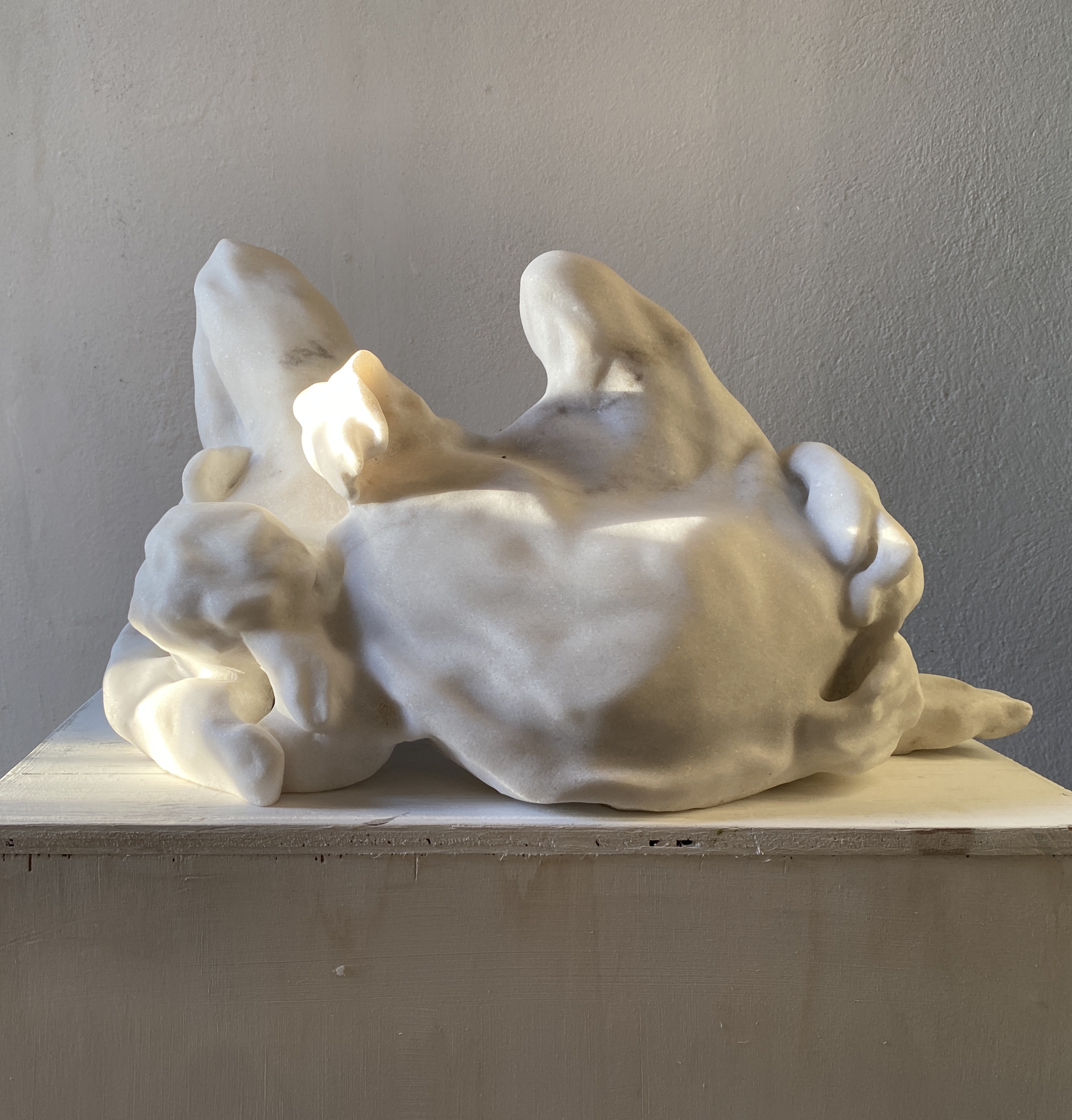 Eva Claessens – Seeking the Silence (sculpture), 2023 – Mármol