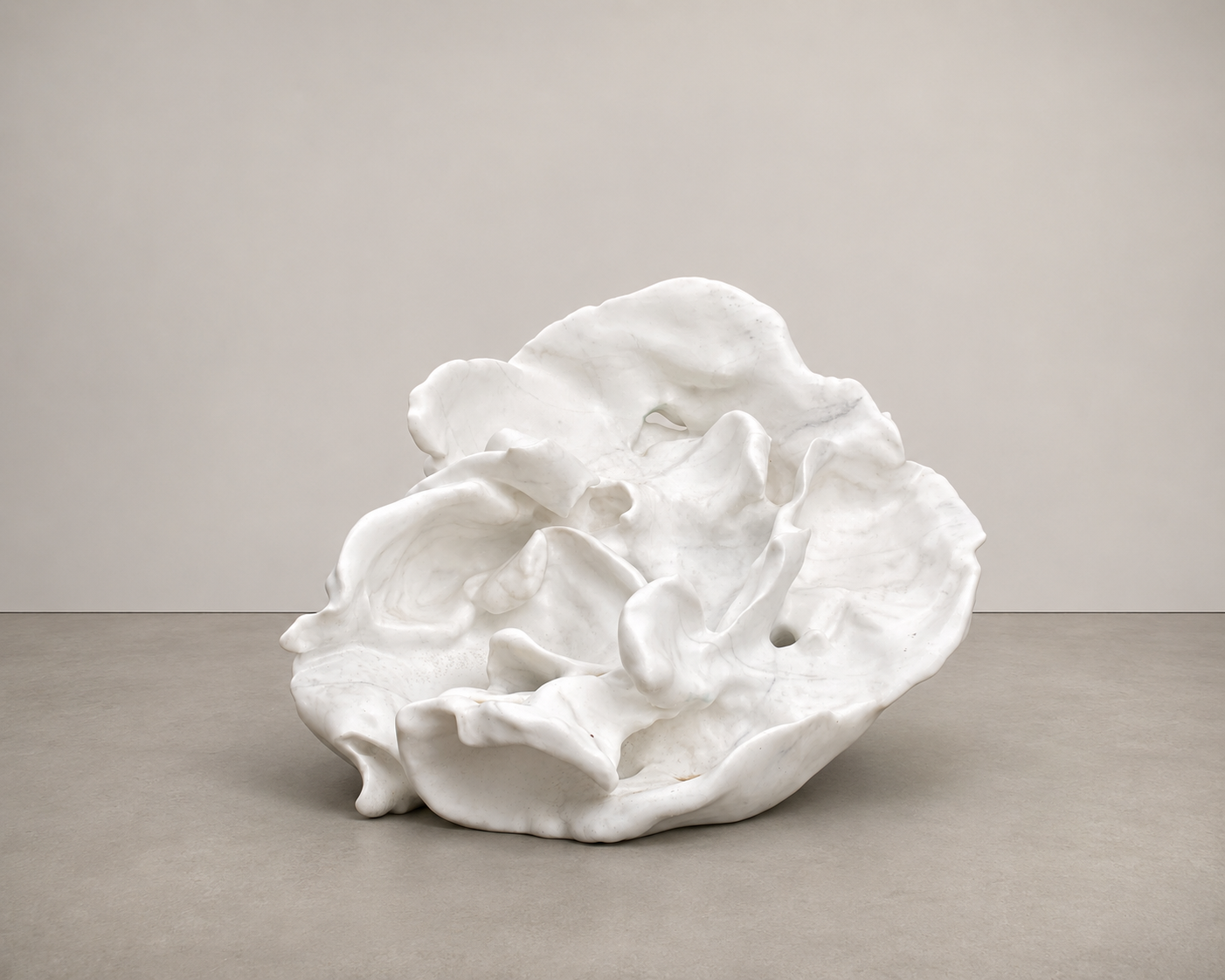 Eva Claessens – Le baiser d'une rose, 2026 – Marble