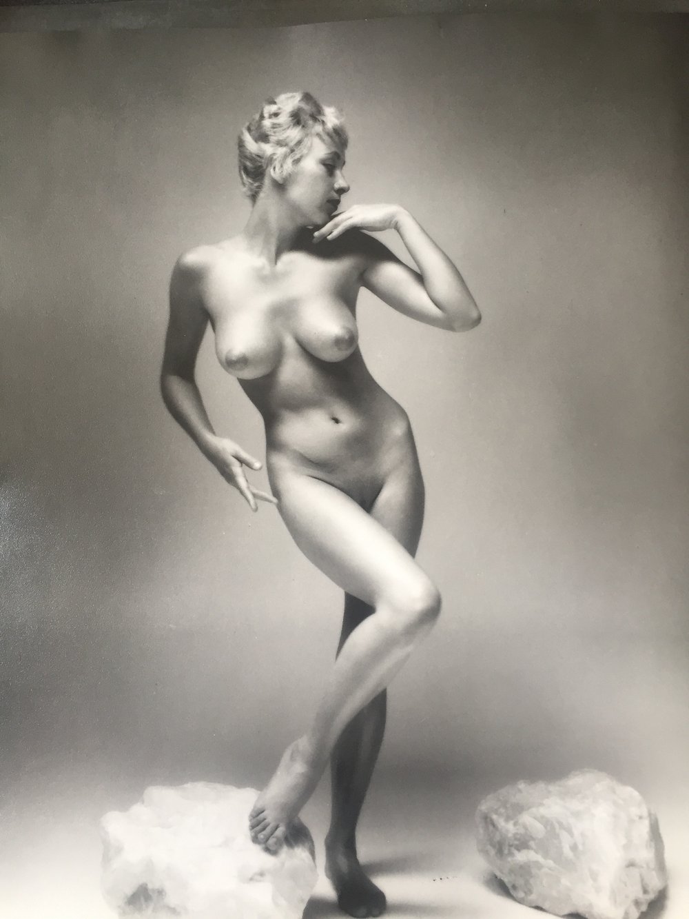 de Dienes, Andre | Nu à la pose, 1960 — available on Composition Gallery