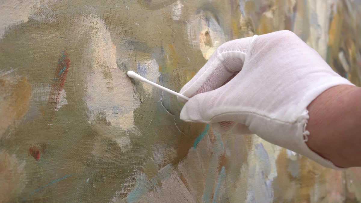El Precio de la Perfección: Cómo la Condición del Arte Afecta su Valor de Mercado