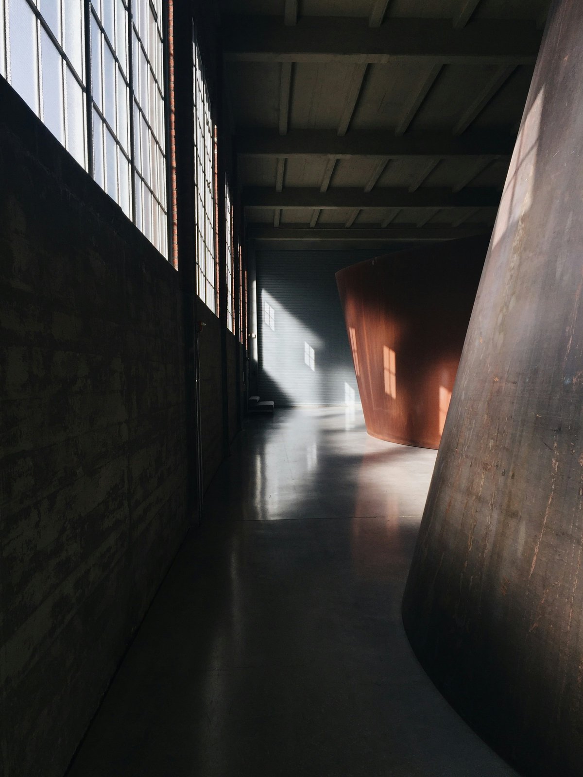 Ricard Serra at Dia:Beacon / Image © Claudia Aran / Unsplash