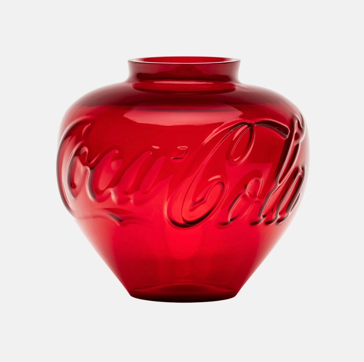 Artwork © Ai Weiwei - Glass Vase, 2023 (Glass,  Edition of 300)