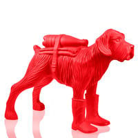 William Sweetlove – Cloned Schnauzer with water bottle, 2019 – Plastic