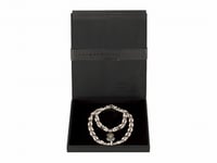 Hiroshi Sugimoto – Necklace of Jane Seymour, 2000 – Gemengde techniek.