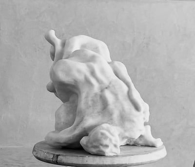 Embrace (sculpture)