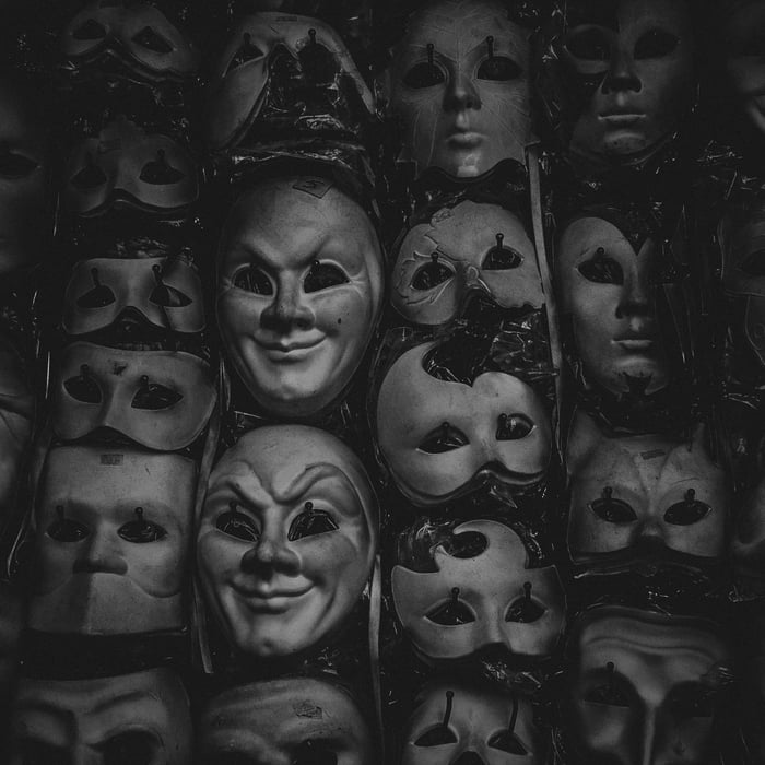 Names We Know, Faces We Don’t: The Art of Anonymity