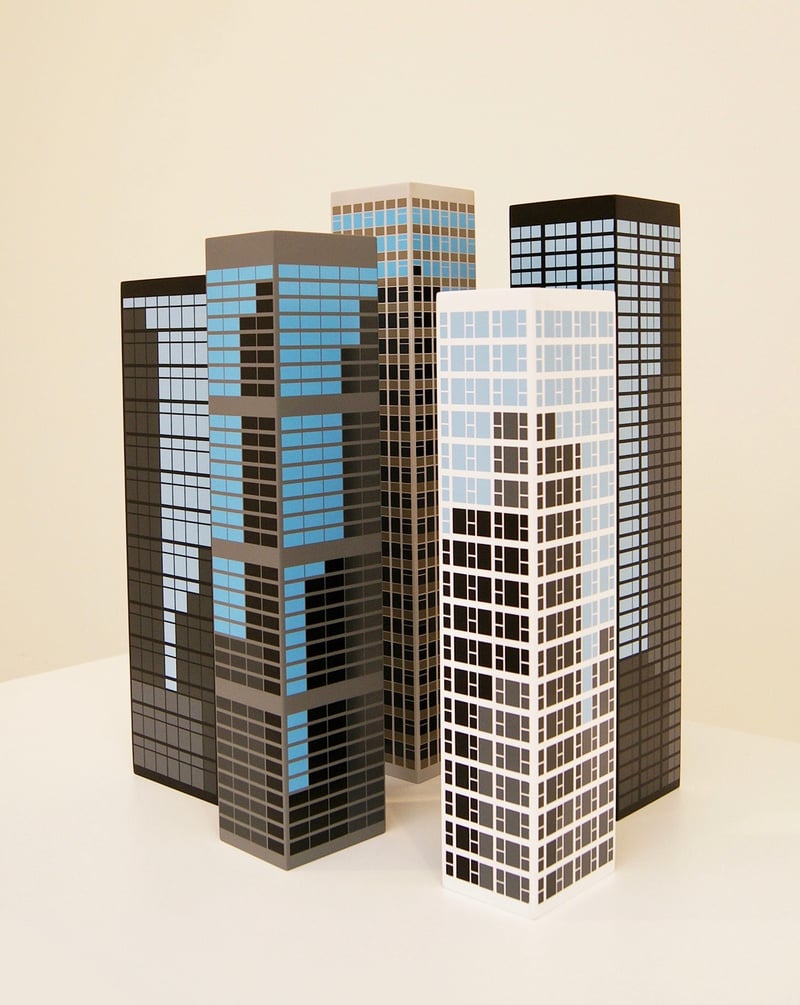 Julian Opie – modern towers, 2018 – Madera Julian Opie – modern towers, 2018 – Madera