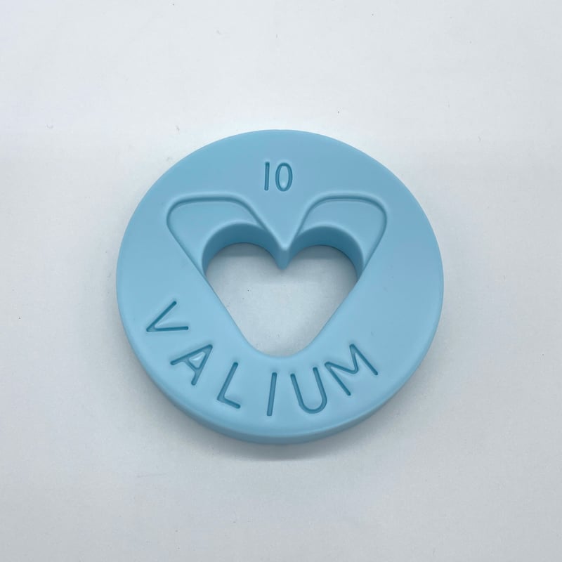 Damien Hirst – Vallium Blue (S), 2014 – Mixed média Damien Hirst – Vallium Blue (S), 2014 – Mixed média