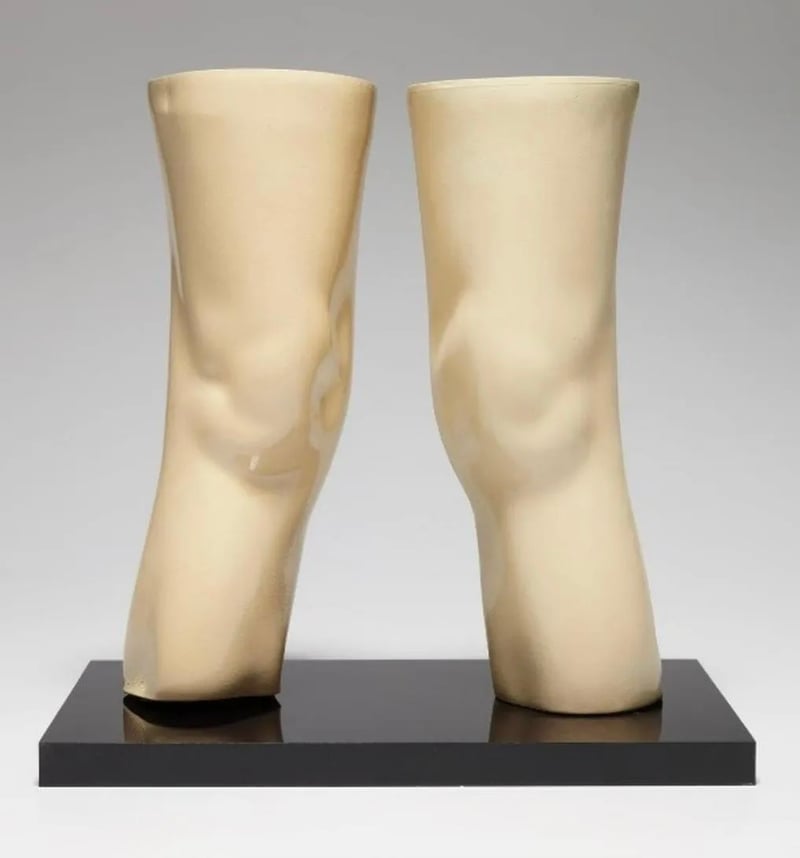 Claes Oldenburg – London Knees, 1966 – Mixed média Claes Oldenburg – London Knees, 1966 – Mixed média