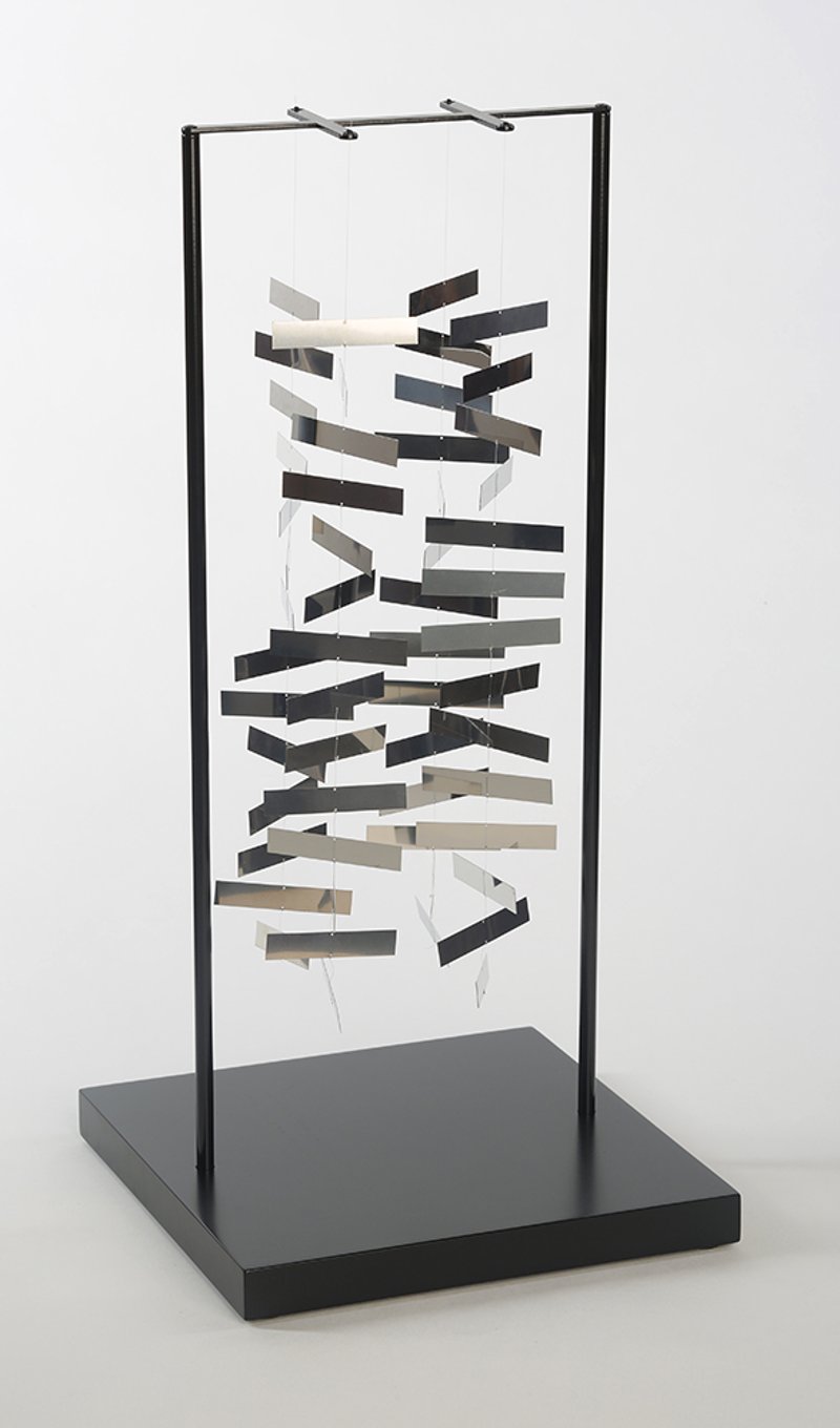 Artwork © Julio Le Parc - Mobile rectangle dans l'espace, 1967 - 2009