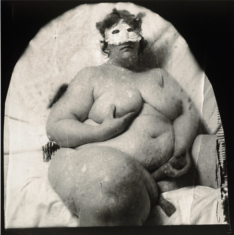 Peter Witkin – Carrot Cake #1, 1980 – Foto Peter Witkin – Carrot Cake #1, 1980 – Foto