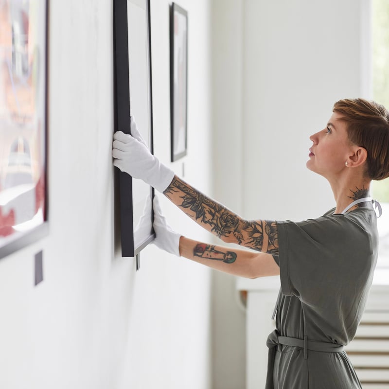 7 Steps To Hang Any Artwork To Your Wall